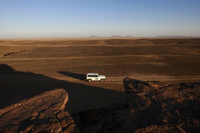UN Team Navigates through Western Sahara copy